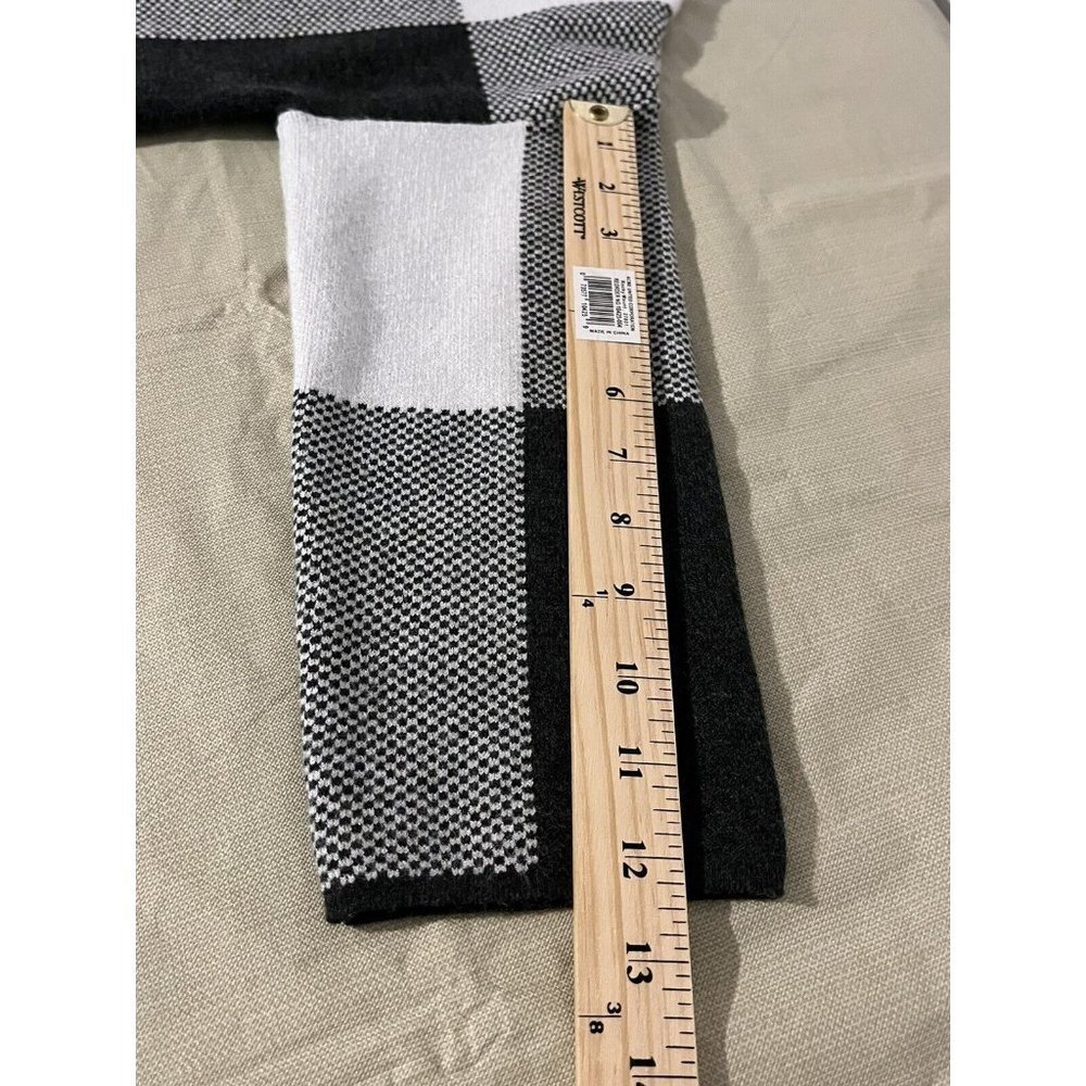 Size Medium Max Studios Color Block Gray & White … - image 6
